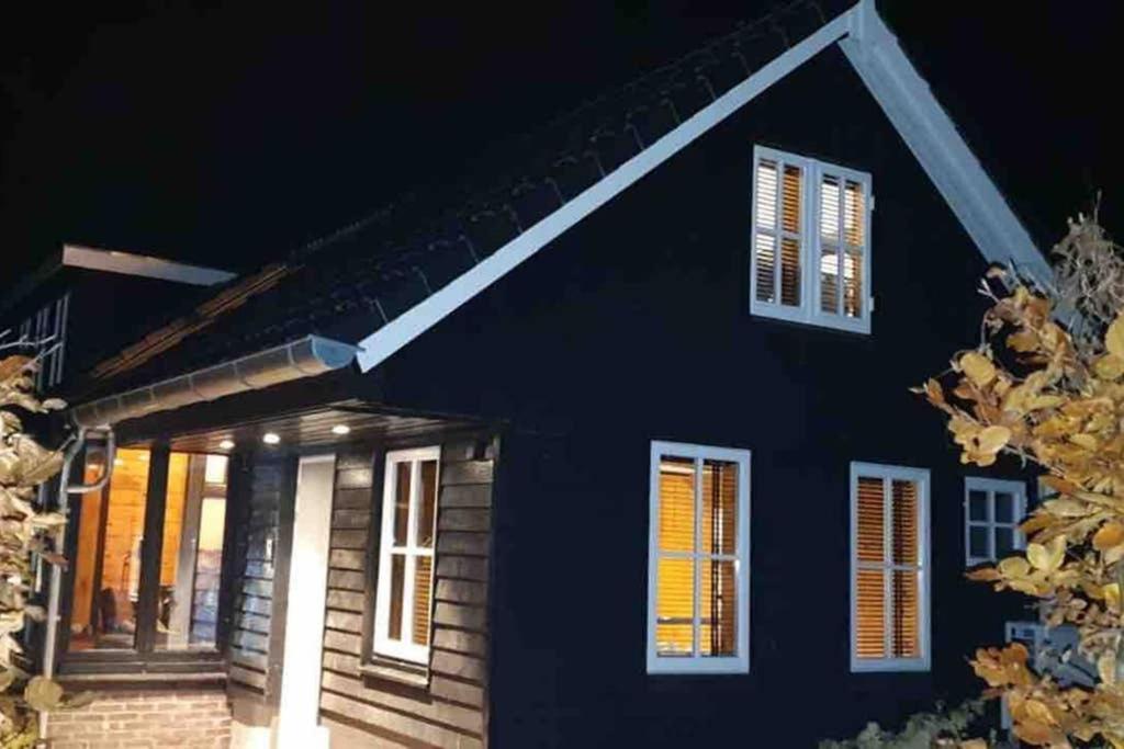 Uniek Houten Huis Nabij Bos En Plassen Hollandsche Rading Zewnętrze zdjęcie