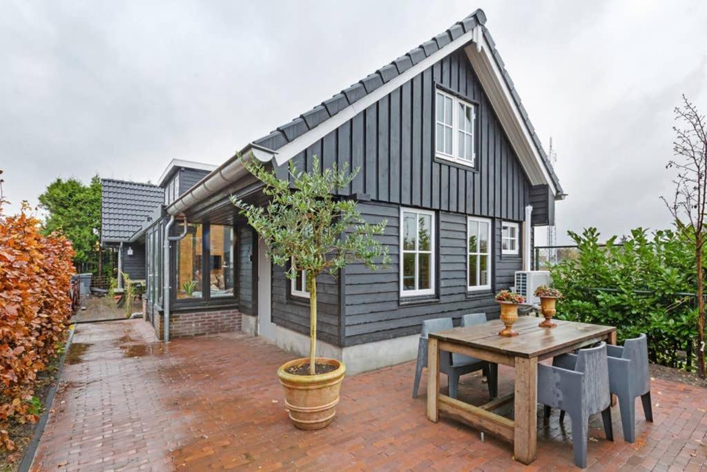 Uniek Houten Huis Nabij Bos En Plassen Hollandsche Rading Zewnętrze zdjęcie
